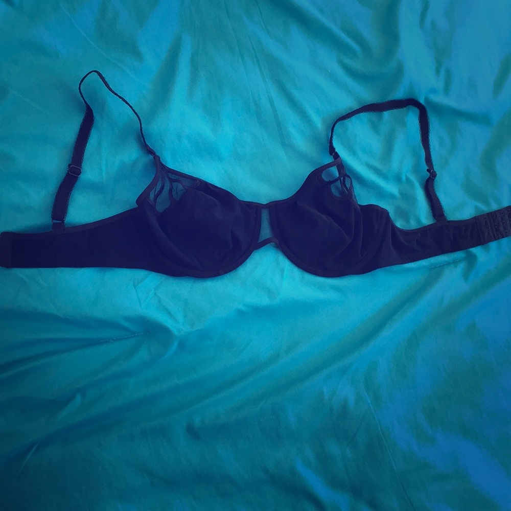 Black lace bra